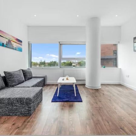 Delta 2 Bedroom Flat In London Dp102 Croydon Bagian luar foto
