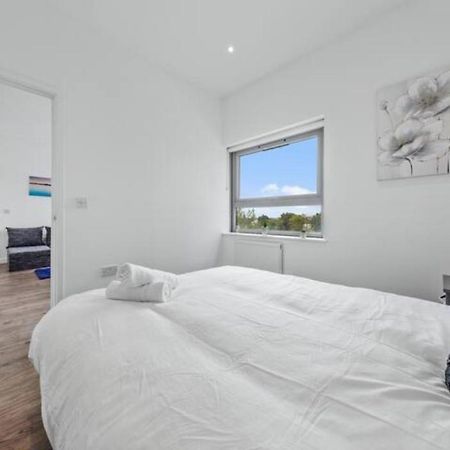 Delta 2 Bedroom Flat In London Dp102 Croydon Bagian luar foto