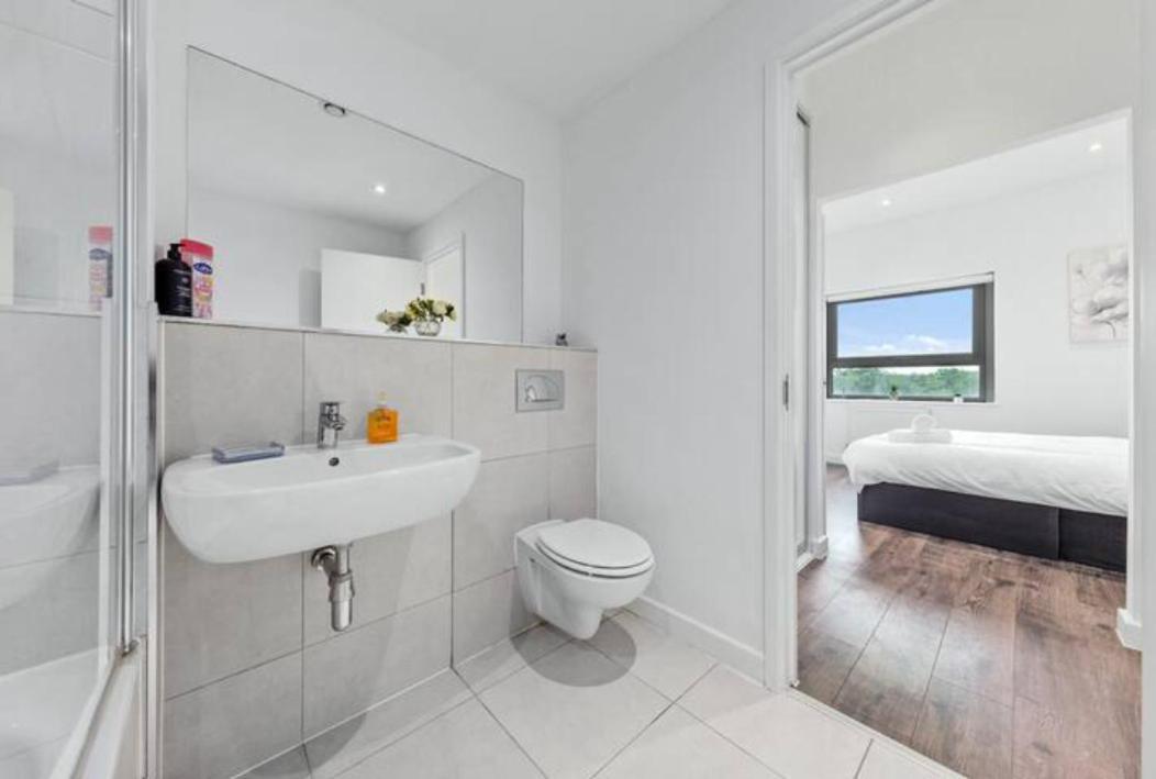 Delta 2 Bedroom Flat In London Dp102 Croydon Bagian luar foto